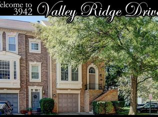 3942 Valley Ridge Dr, Fairfax, VA 22033
