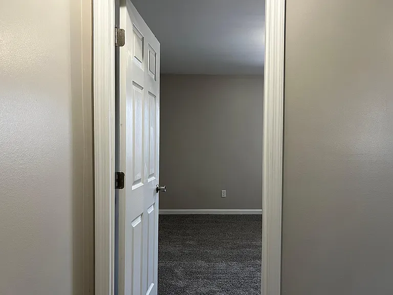 107 Chesapeake Ct — Photo 16