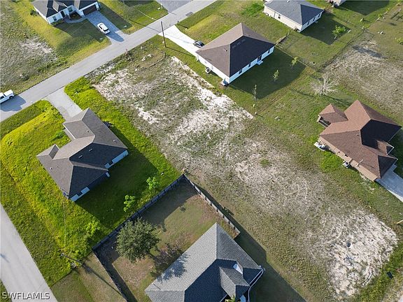 5th image of 1728 NW 11th Pl