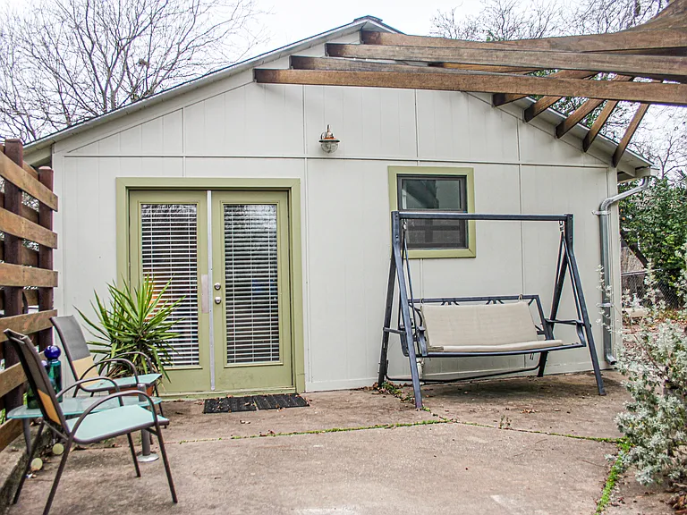3410B Werner Ave — Photo 14