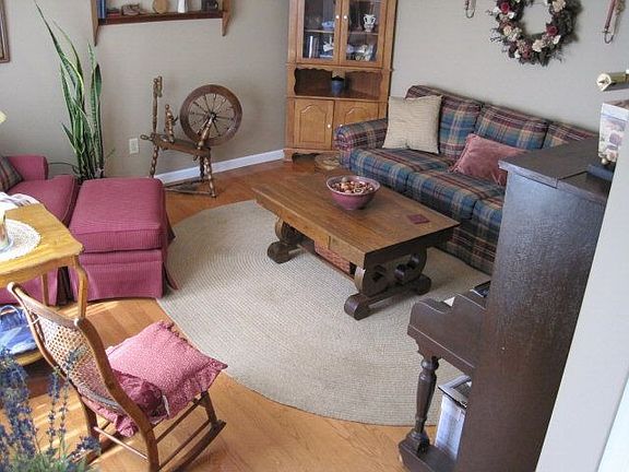 5th image of 10355 White Pine Ct