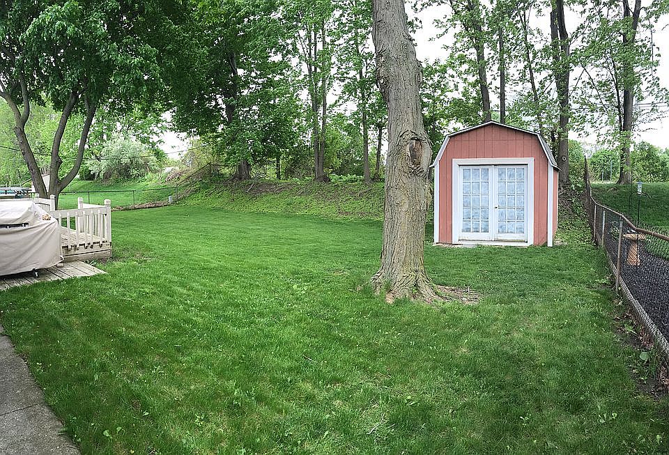 2nd image of 6643 Janel Ln