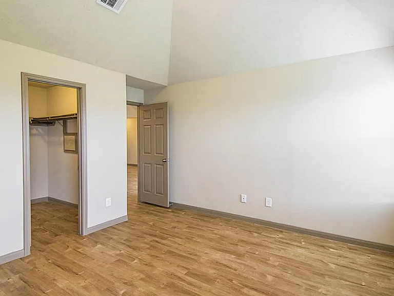 5611 Long Arbor Ln — Photo 9