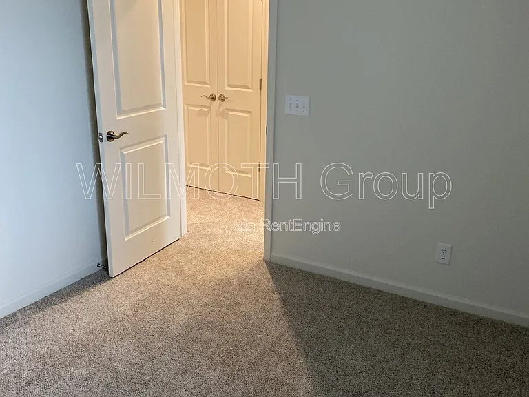 7246 Selah Ln — Photo 8