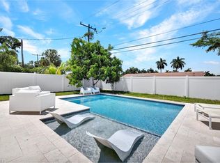 831 102nd Ave N, Naples, FL 34108
