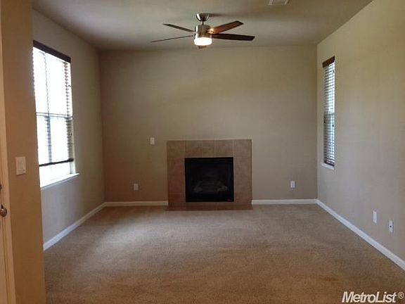 3rd image of 97 Talmont Cir