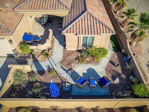 4th image of 1820 Cabana Dr