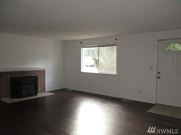 2nd image of 2541 Madrona Dr SE