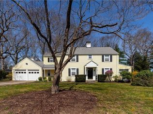 263 Crestwood Rd, Warwick, RI 02886