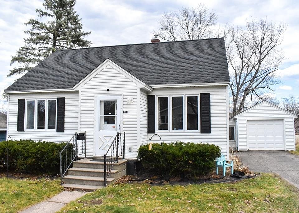 1st image of 223 North 8TH AVENUE