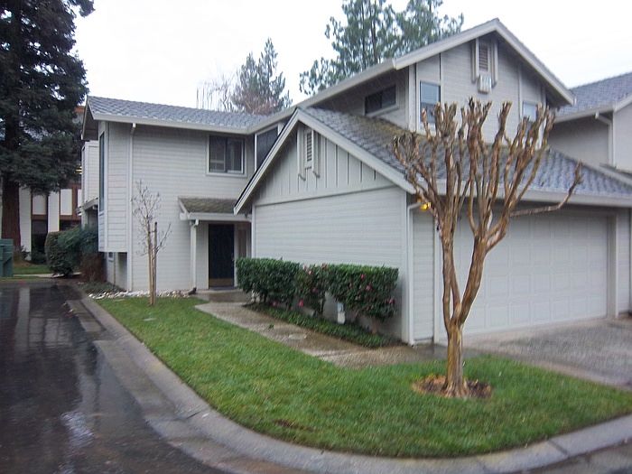 1st image of 2166 University Park Dr