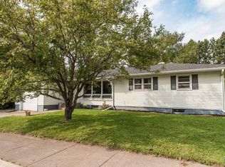 2113 Doddridge Ave, Cloquet, MN 55720