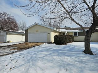 414 S Robin Rd, Wichita, KS 67209