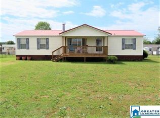 36 Robanna Cir, Ohatchee, AL 36271