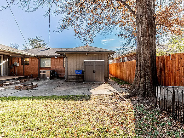 3121 NW 49th St — Photo 30