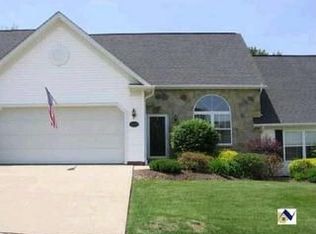 5432 Stoney Ln, Fairport Hbr, OH 44077