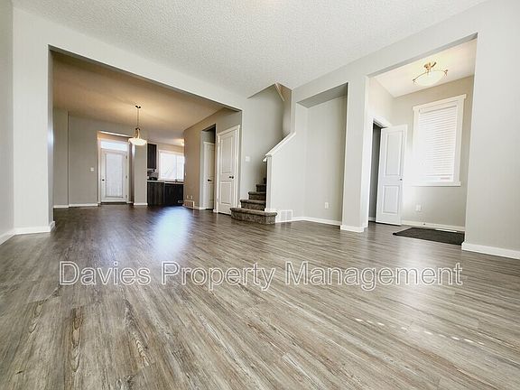 5th image of 2304 Glenridding Blvd SW