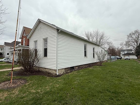 5th image of 1325 E Market St