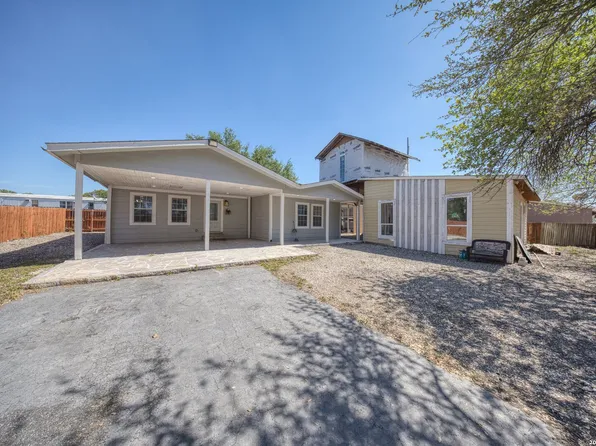 22818 Hickory Shadow, Elmendorf, TX 78112