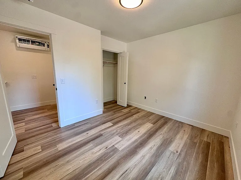 Brand New, Beautiful Townhomes! 2 & 3 Bedrm Units Available — Photo 49