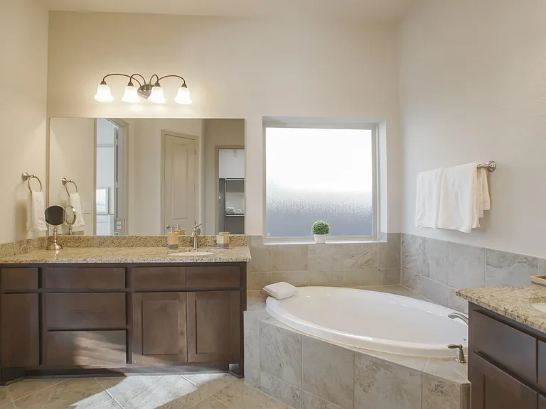 47 N Lochwood Way — Photo 28