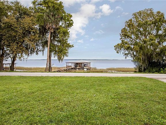 5th image of 8916 Lakeshore Dr