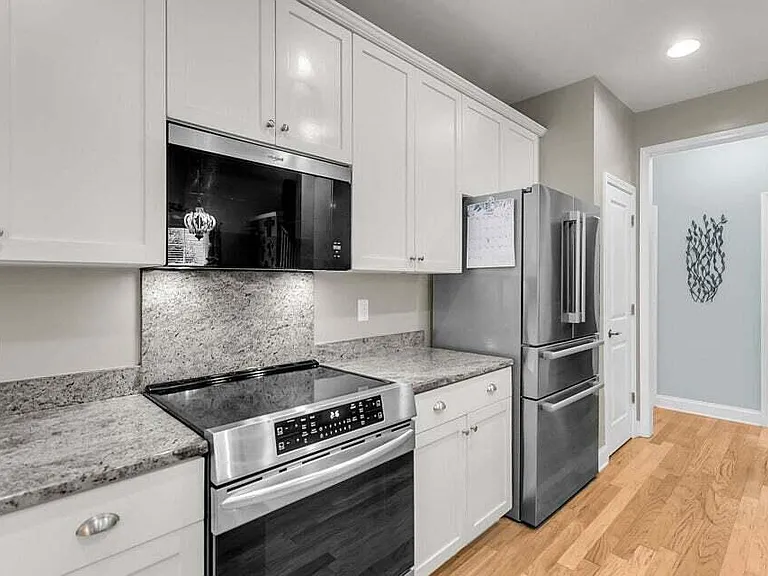 2606 Lohr Dr — Photo 5
