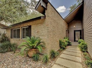 3607 Summit Bnd #B, Austin, TX 78759