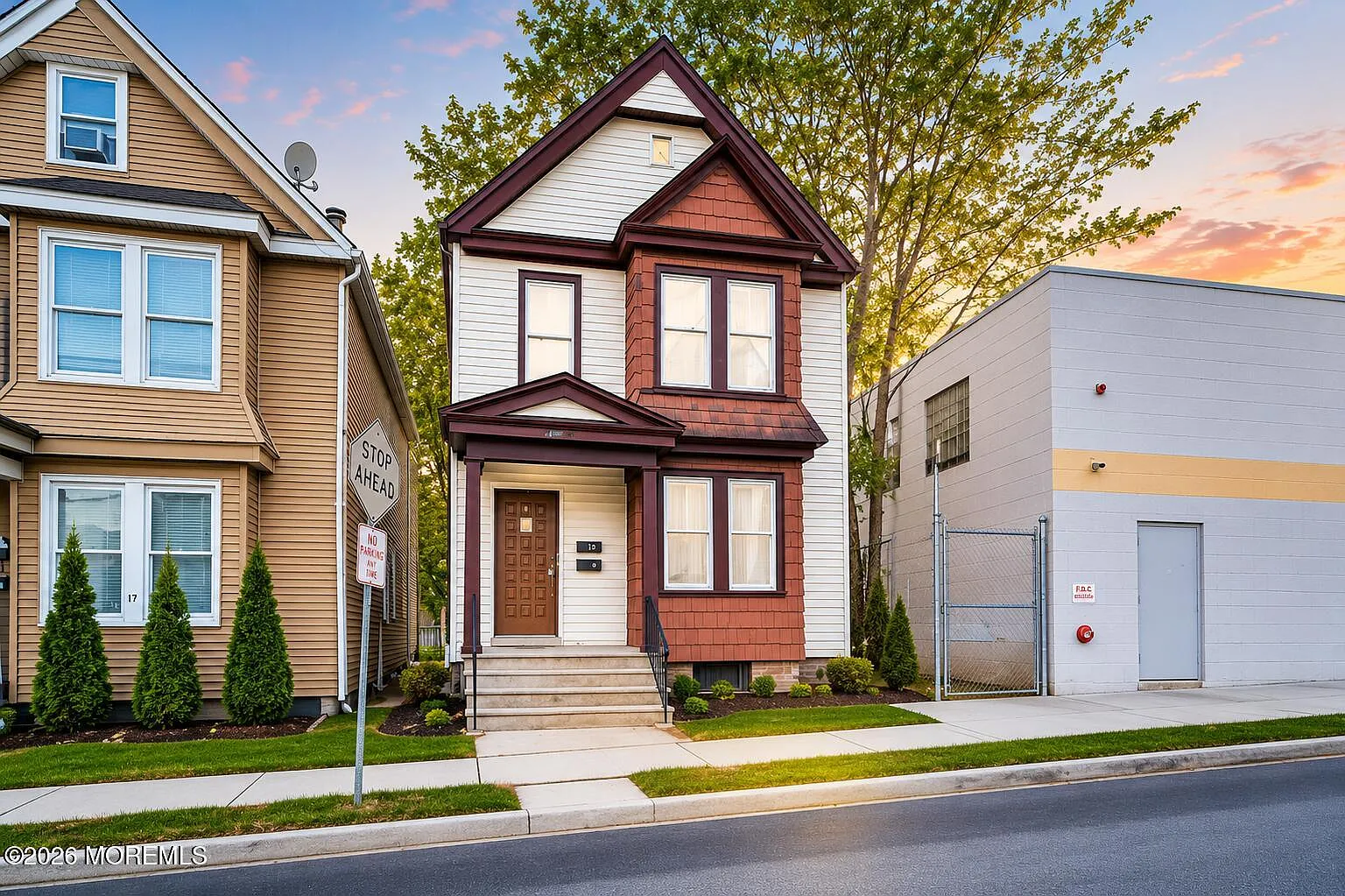 2 bed, $2,400 — Photo 1
