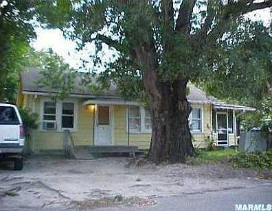 1st image of 1102 19th Ave W