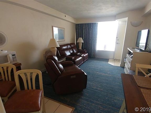 4th image of 2700 N Atlantic Ave #202