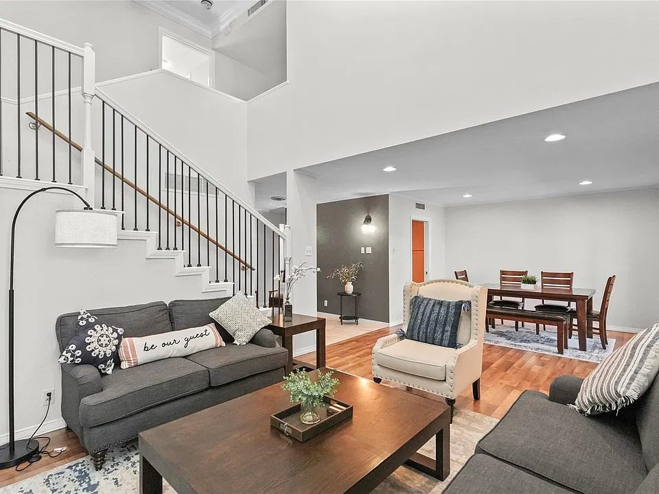 548 E Avenue J #B