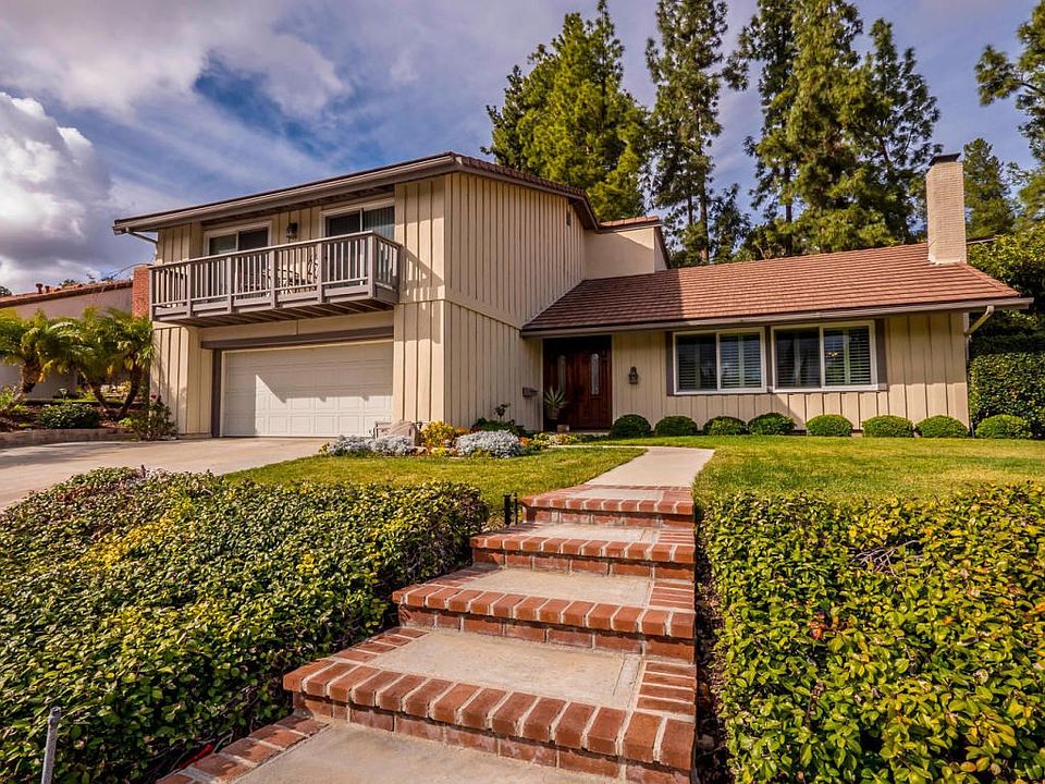 1952 Laurel Wood Ct Thousand-large-001-2