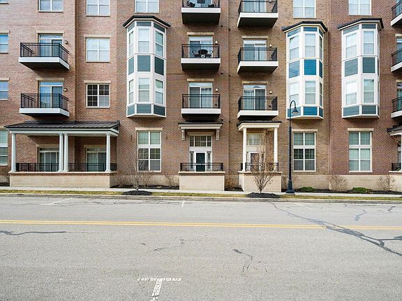 4th image of 1145 Napoleon St
