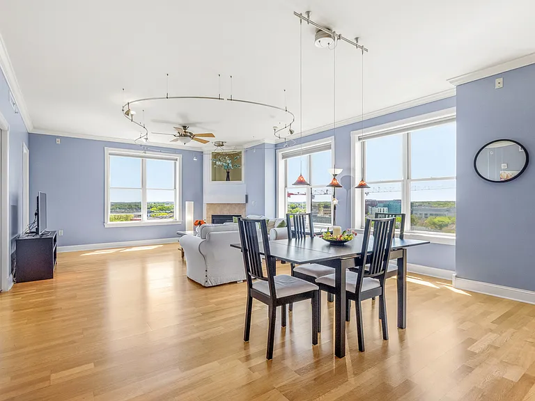 360 W Washington Ave #1001 — Photo 20