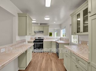 8841 Almond Rd, Lakeside, CA 92040