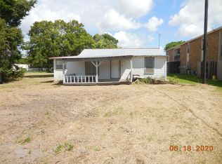 638 Burton St, Matagorda, TX 77457