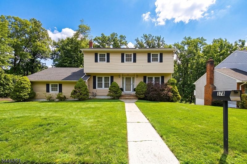 1st image of 378 FOREST HILL WAY