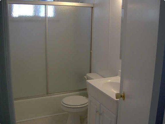 4th image of 4132 Desmond Ave