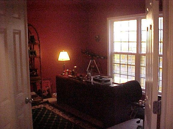 LIBRARY OR 5TH BEDROOM