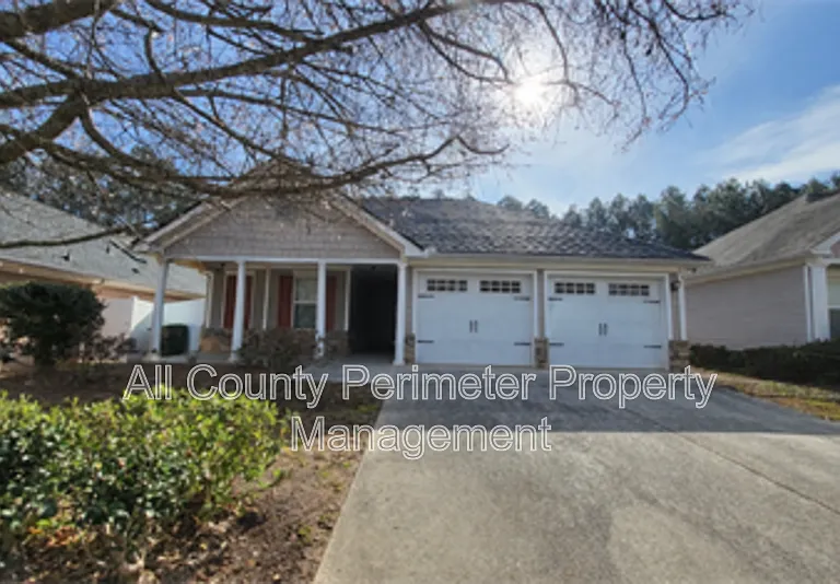 117 Cottage Club Dr — Photo 1
