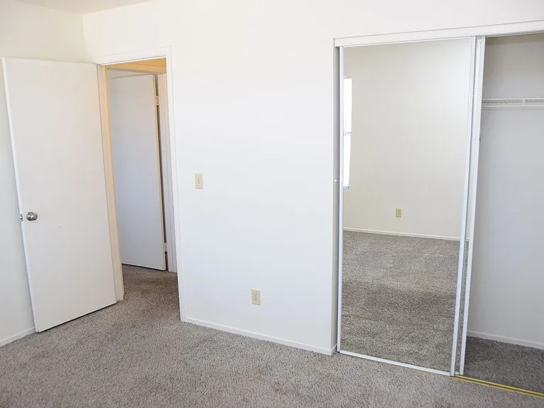 1360 Pacific Terrace Dr — Photo 34