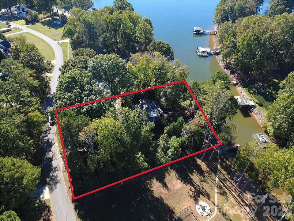 1st image of 137 Hideaway Ln