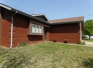 1800 Thrush St, Springdale, AR 72764