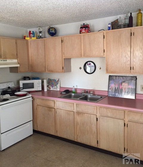 2nd image of 1419 E Evans Ave
