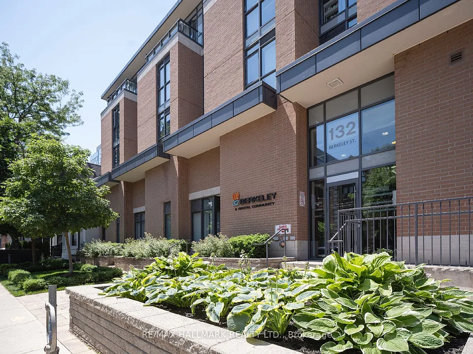132 Berkeley St #1007