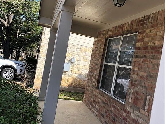 2nd image of 1214 Parker Pl