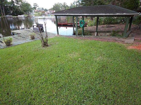 5th image of 804 E Lakeshore Dr