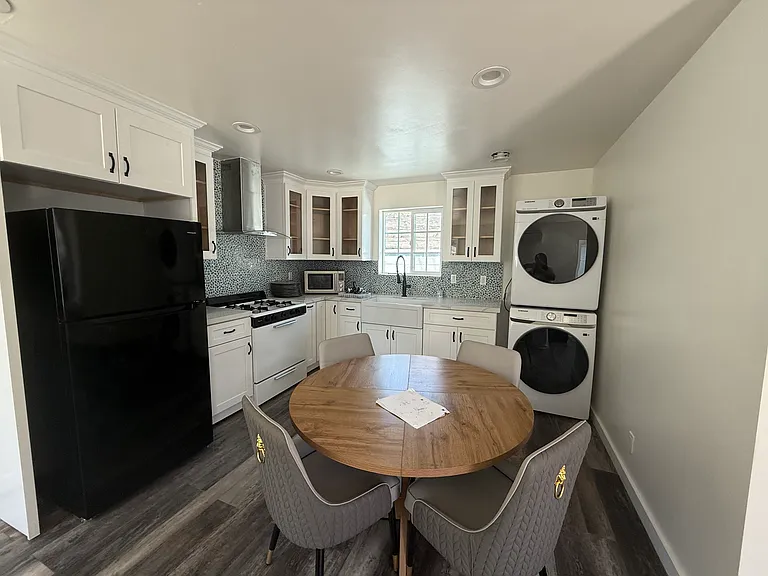 14613 Piuma Ave — Photo 43