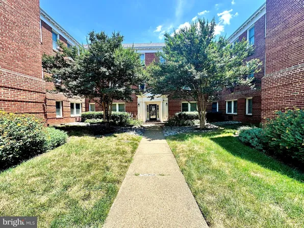 922 S Washington St APT 108, Alexandria, VA 22314